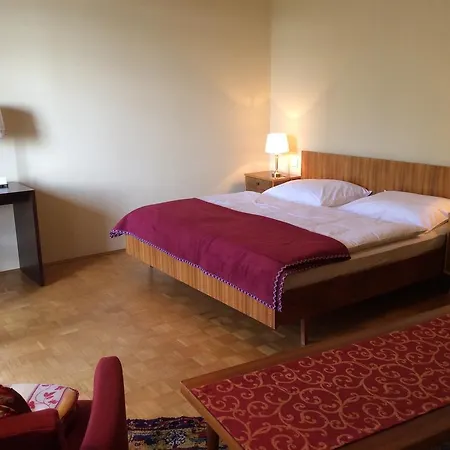 Garni - Fuksas Hotel