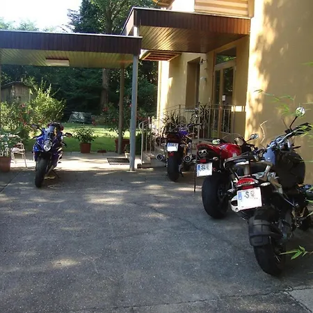 فندق Garni - Fuksas باد غليشنبرج