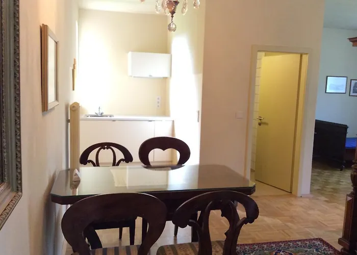 福克萨斯加尼公寓酒店 3*